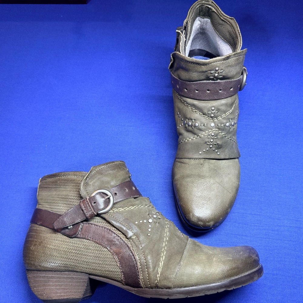 Miz Mooz Khaki and Chocolate Ankle Booties